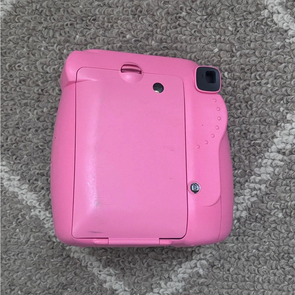 Pink Instant Camera - Picture 5 of 5